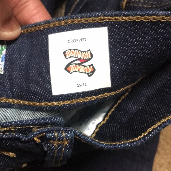 Zendaya X Tommy Hilfiger cropped Denim size 25 - Picture 4 of 7